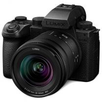 Panasonic Lumix DC-S5 IIX